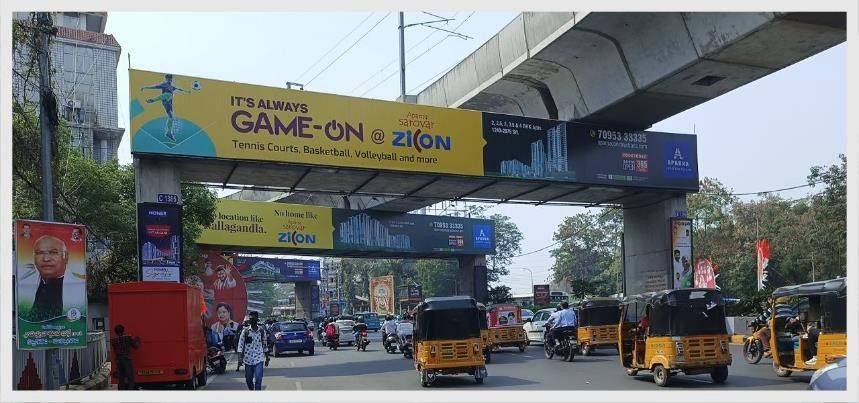 Metro Portal at Begumpet