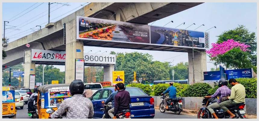 Metro Portal at Khairatabad