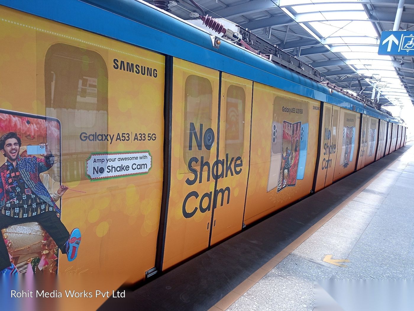 Metro train with a full exterior wrap